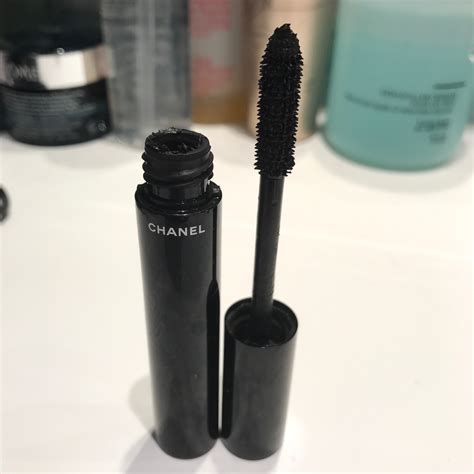 chanel mascara le volume aanbieding|Chanel le volume mascara review.